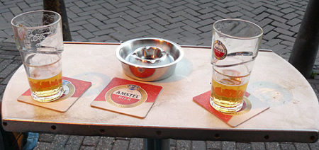 La rica cerveza holandesa es parte fundamental de la gastronomía de Ámsterdam