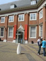La entrada al interesante Ámsterdam Historisch Museum