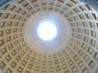 Una de las cúpulas que podemos observar en un palacio Vaticano