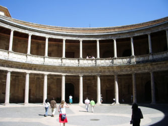 Desde la conquista de Granada hasta la actualidad ha sufrido distintos cambios en parte del conjunto arquitectónico, como el Palacio de Carlos V.