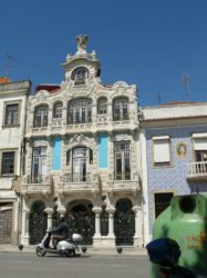 El museu de Arte Nova está ubicado en un emblemático edificio de Beira Mar.