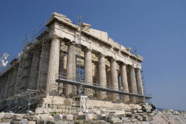 El precioso Partenón en plena restauración