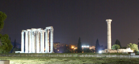 El Templo de Zeus visto de noche
