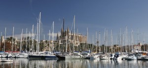Ubicada en una amplia y bella bahía, Palma es una urbe que rebosa hermosura y cultura.