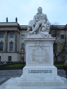 Estatua dedicada a Alexander Humboldt