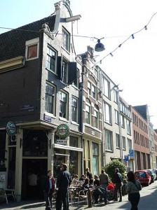 Otro antiguo y encantador Café, el De Nieuwe Lelie