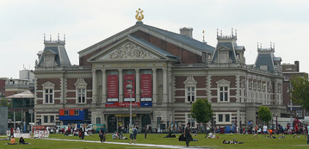 El Concertgebouw donde se dan importantes recitales musicales