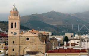 Vista de la majestuosa iglesia de la Encarnación de Almuñecar.
