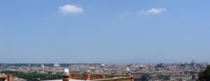 La bonita perspectiva de Roma desde la colina del Janículo