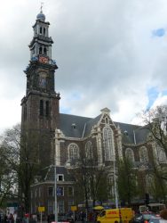 Westerkerk es una iglesia de gran belleza y esplendor histórico