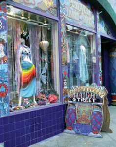 En el barrio Hippie de Haight-Ashbury se puede comprar arte, música y ropa de segunda mano.
