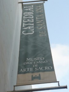 Junto a la Catedral se encuentra el interesante Museo Diocesano de Arte Sacro